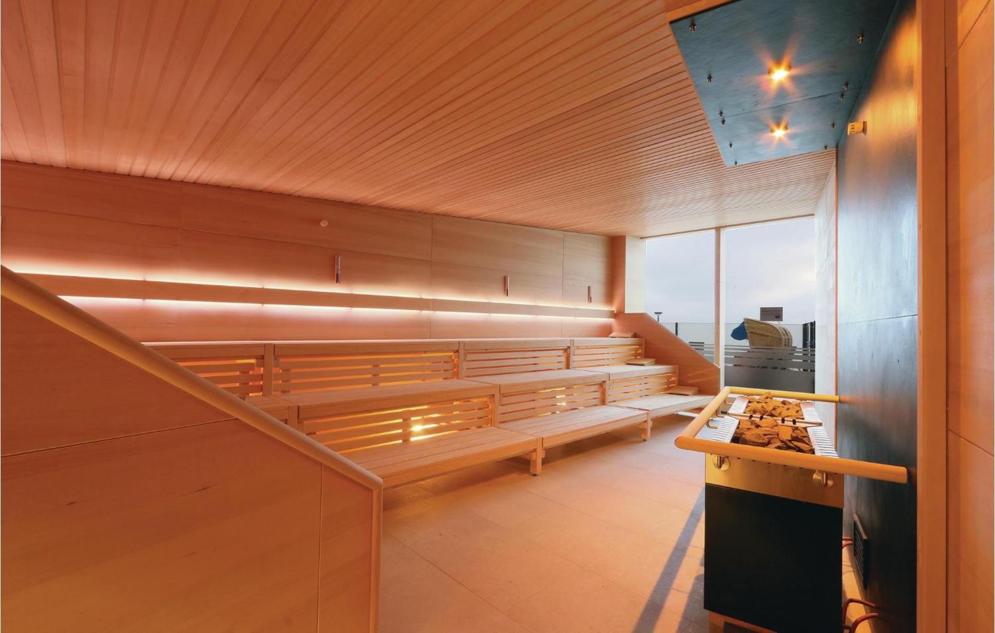 Awesome Apartment In Luebeck Travemuende With Sauna ภายนอก รูปภาพ